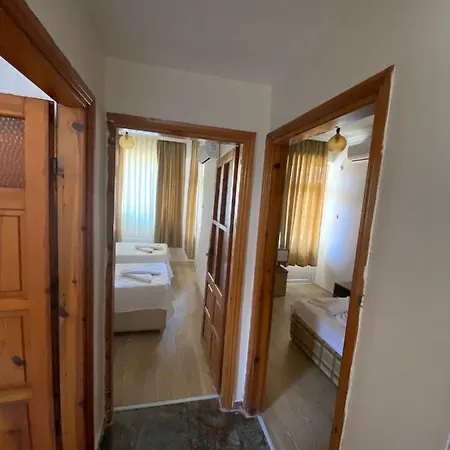 Ξενοδοχείο με διαμερίσματα Sempati 4*